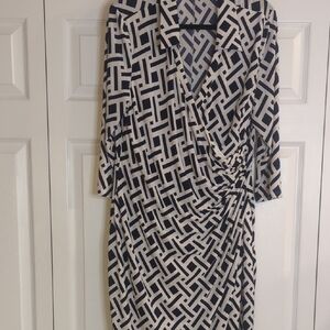 Elegant Black and‎ White Geometric Dress